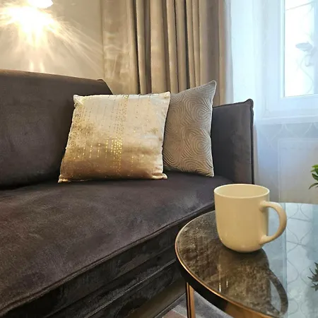 Old Town Cappuccino Charm Perfect Spot Apartment